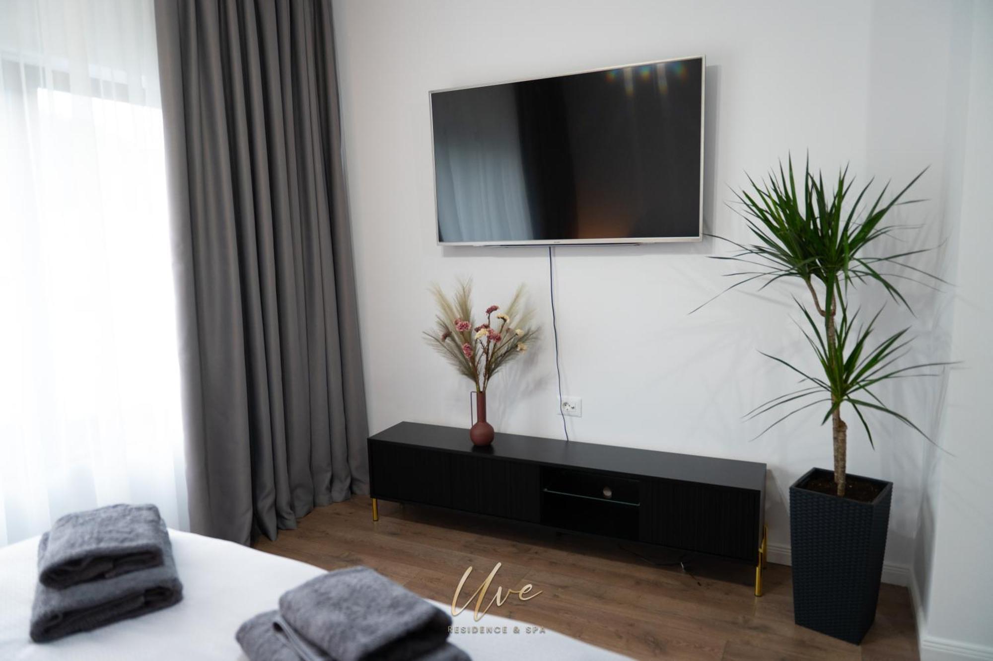 Uve Residence & Spa Piatra Neamţ Eksteriør billede