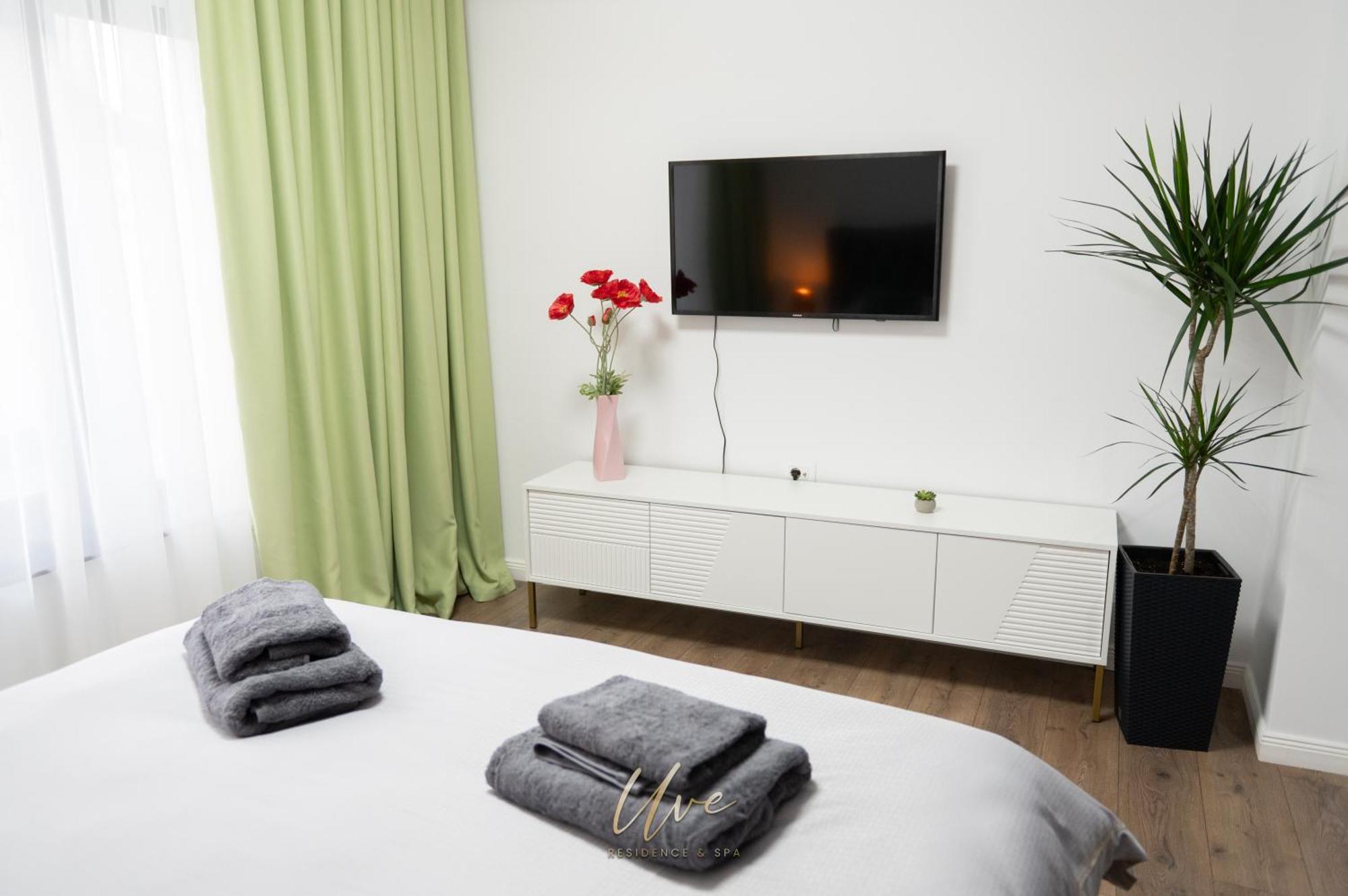 Uve Residence & Spa Piatra Neamţ Eksteriør billede