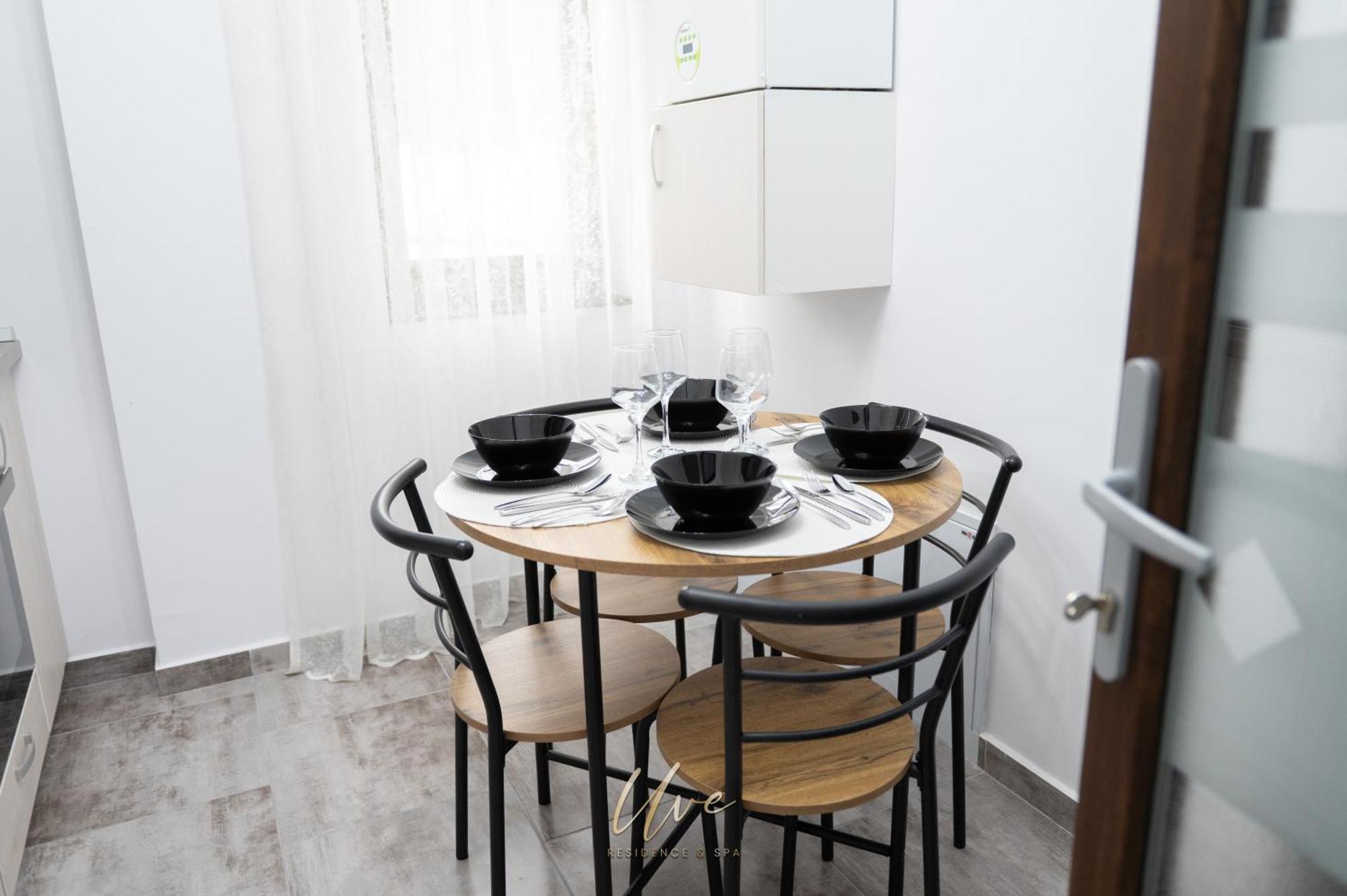Uve Residence & Spa Piatra Neamţ Eksteriør billede