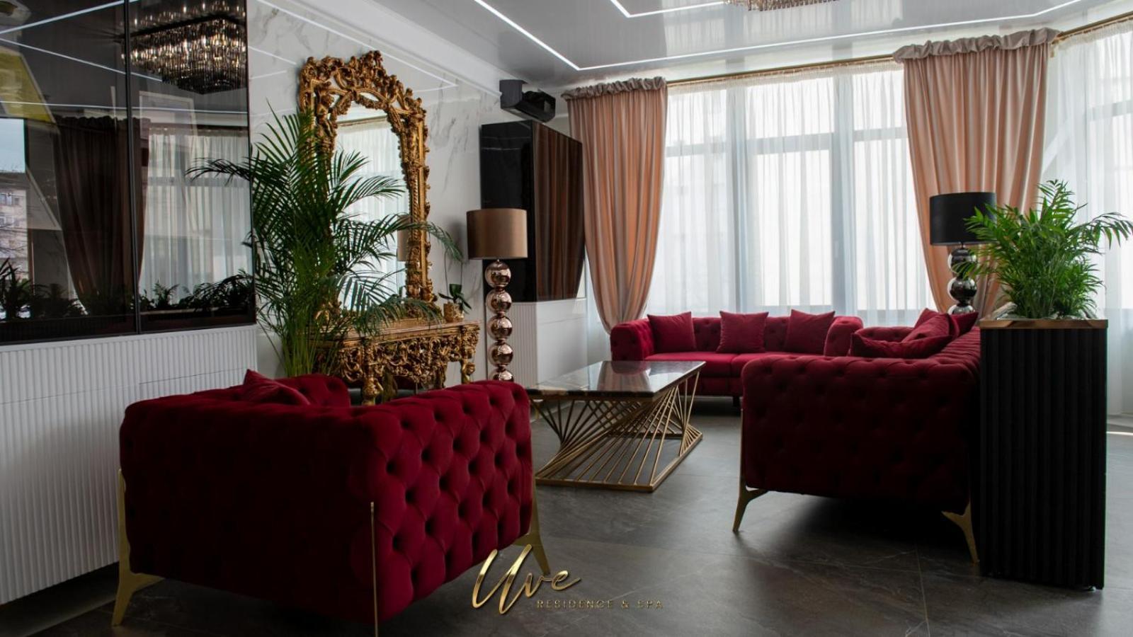 Uve Residence & Spa Piatra Neamţ Eksteriør billede