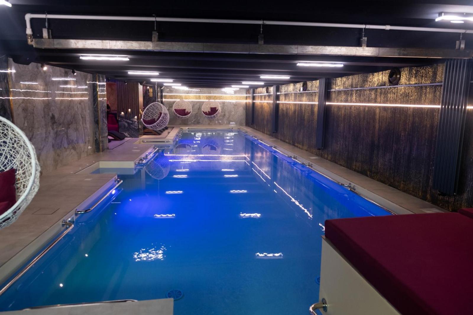 Uve Residence & Spa Piatra Neamţ Eksteriør billede